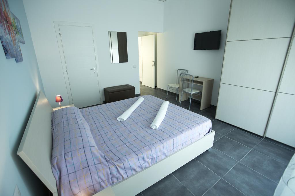 Guest House Cefalu Suites Exteriör bild